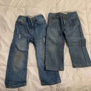 Two pairs of kids Levi jeans!